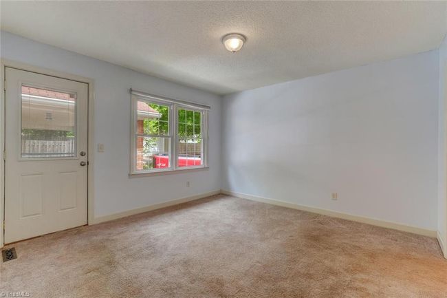 104 N 13 Th Ave, House other with 2 bedrooms, 2 bathrooms and null parking in Mayodan NC | Image 16