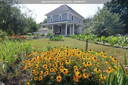 715 10th St, Milford, IA, 51351-1520 | Card Image