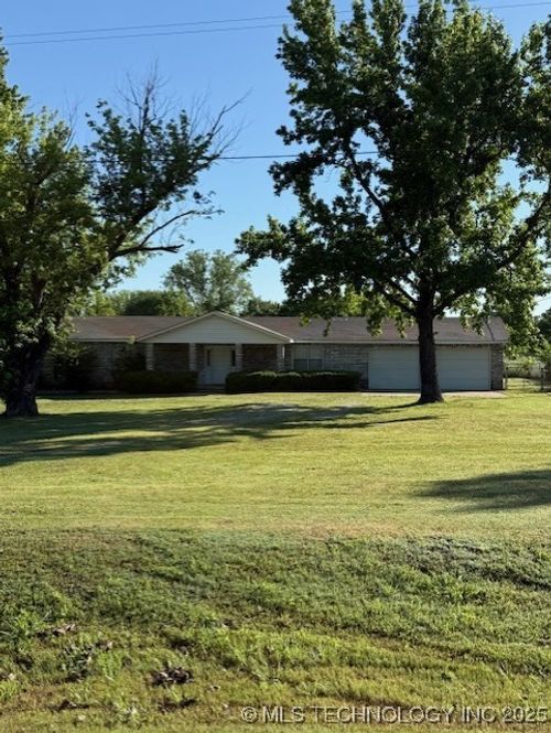 3229 E Cherokee Ave, Sallisaw, OK, 74955-5753 | Card Image