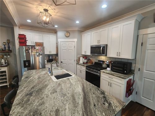 110 Crepe Myrtle Ln, Anderson, SC, 29625-6366 | Card Image