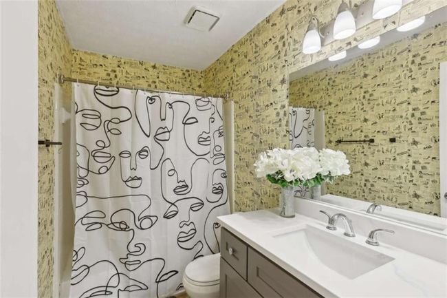 702 Glenleaf Dr, Condo with 2 bedrooms, 2 bathrooms and null parking in Peachtree Corners GA | Image 17