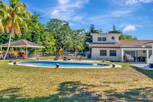 6835 Sw 112 Th St, House other with 4 bedrooms, 3 bathrooms and null parking in Pinecrest FL | Image 35