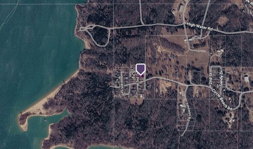 30 3rd St, Mead, OK, 73449-6215 | Card Image