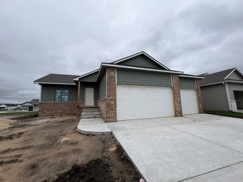 8997 Forbes Cir, Bel Aire, KS, 67226-2373 | Card Image