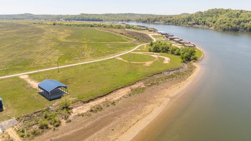 2475 Hardin Bottom River Rd, Clifton, TN, 38425 | Card Image