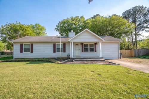 912 Mountain Gap Rd Se, Huntsville, AL, 35803-1734 | Card Image