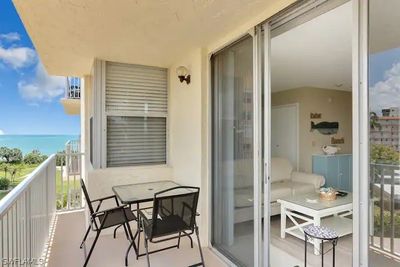 302 - 7360 Estero Boulevard, Condo with 1 bedrooms, 1 bathrooms and null parking in Fort Myers Beach FL | Image 2