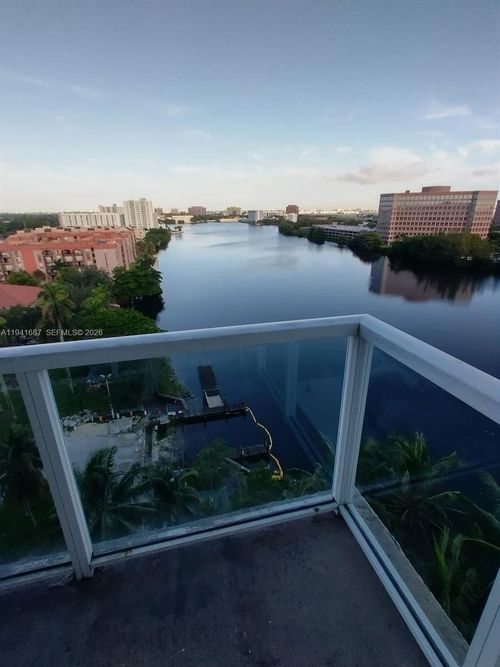 ph03-1103-5099 Nw 7th St, Miami, FL, 33126-3476 | Card Image