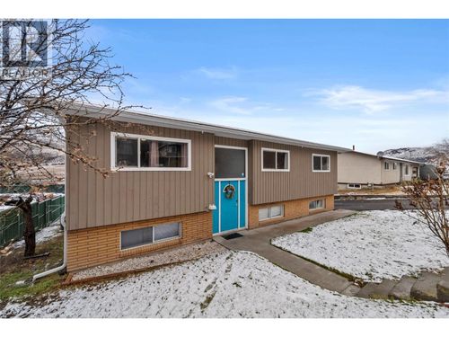 1572 Valleyview Dr, Cache Creek, BC, V0K1H0 | Card Image