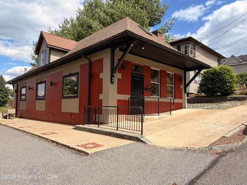 30 Market St, Pittston, PA, 18640-2560 | Card Image