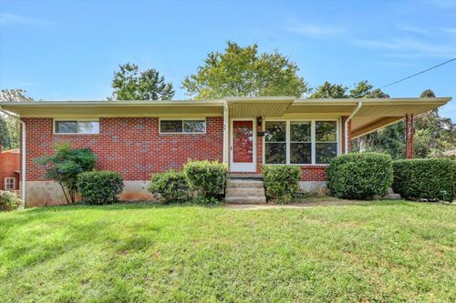 15 Cedar Ave, Rocky Mount, VA, 24151-1204 | Card Image