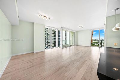 1602 - 601 Ne 27th St, Condo with 2 bedrooms, 2 bathrooms and null parking in Miami FL | Image 3