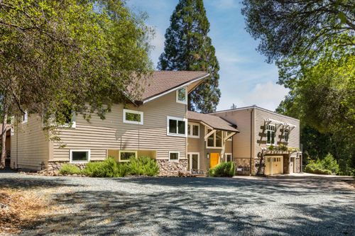 11594 Redwing Ct, Penn Valley, CA, 95946-9662 | Card Image