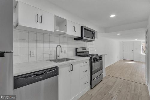 2008 Portugal St, BALTIMORE, MD, 21231-2752 | Card Image