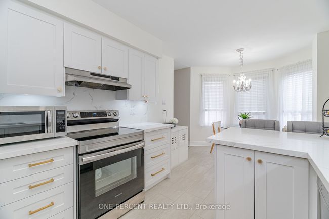 228 - 2110 Cleaver Ave, Condo with 3 bedrooms, 3 bathrooms and 1 parking in Burlington ON | Image 15