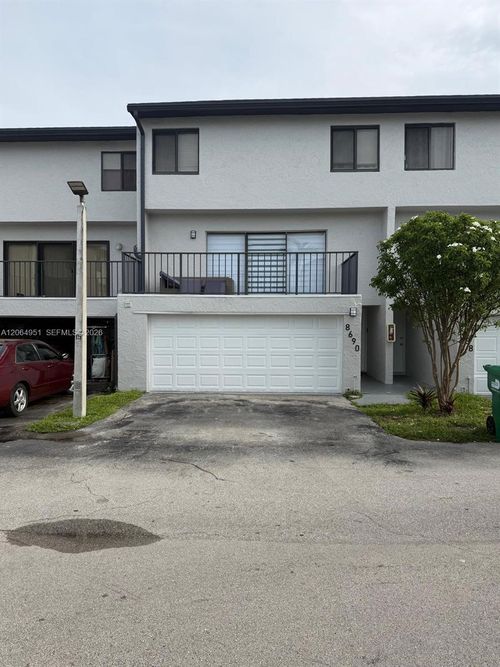 3d-8690 Sw 154th Circle Pl, Miami, FL, 33193-1244 | Card Image