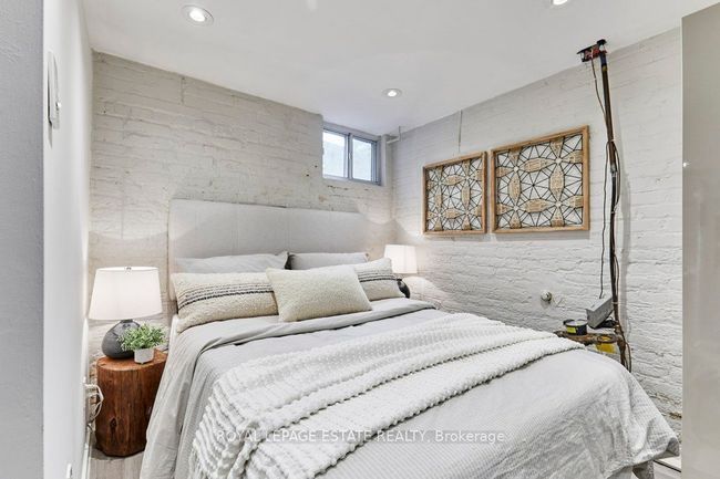 16 Firstbrooke Rd, House attached with 4 bedrooms, 3 bathrooms and 1 parking in Toronto ON | Image 41