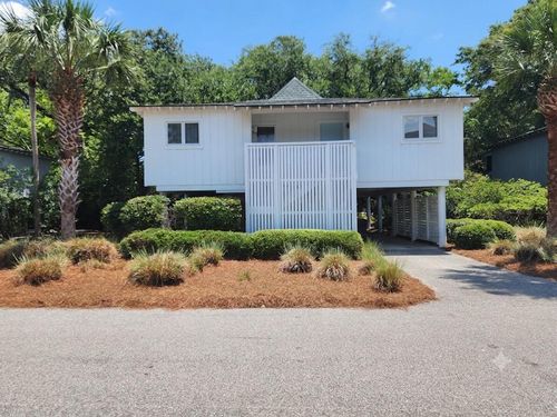 4 Sandpiper Ct, Isle of Palms, SC, 29451-2716 | Card Image
