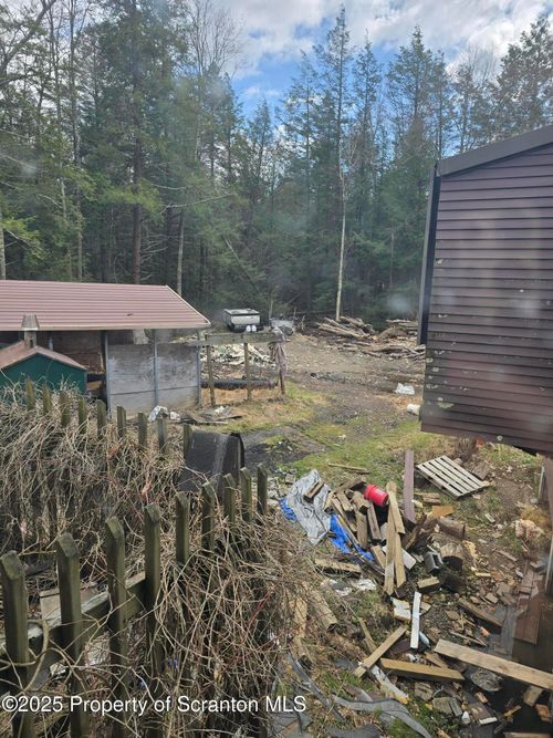 200 Lake Spangenberg Rd, Jefferson Twp, PA, 18436-5016 | Card Image