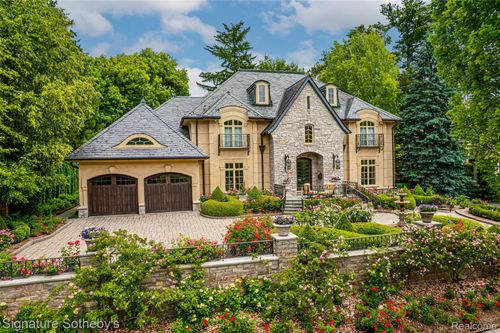 840 Lakeside Dr, Birmingham, MI, 48009-3810 | Card Image