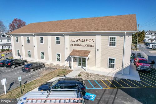 103-4 E Laurel St, GEORGETOWN, DE, 19947-1442 | Card Image