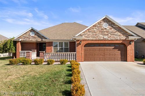 53260 Villa Rosa Dr, Macomb, MI, 48042-5789 | Card Image