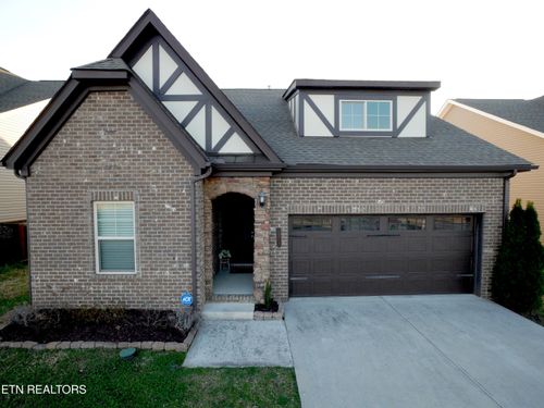 1209 Branch Creek Ln, Maryville, TN, 37801-2567 | Card Image