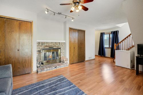 8525 Maplebrook Pkwy N, Brooklyn Park, MN, 55445-1957 | Card Image