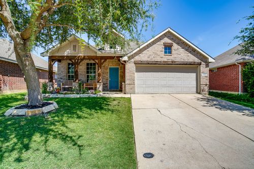 1622 Wickham Dr, Burleson, TX, 76028-0204 | Card Image