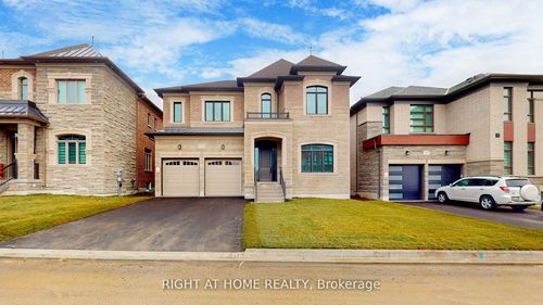 7 Adario Crescent, Vaughan, ON, L3L0G3 | Card Image
