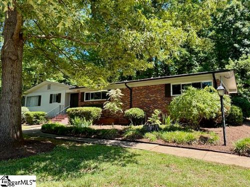 126 Delta Dr, Greenville, SC, 29617-2040 | Card Image