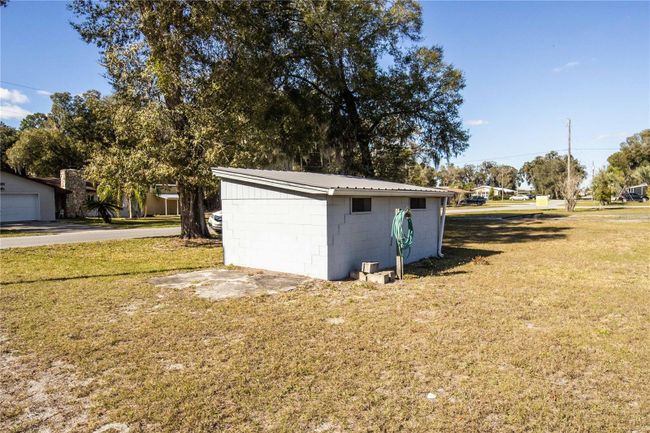 2763 County Road 503, House other with 3 bedrooms, 2 bathrooms and null parking in Wildwood FL | Image 34