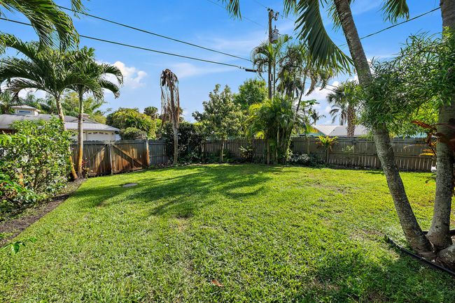 556 Sw Rustic Cir, House other with 3 bedrooms, 2 bathrooms and null parking in Stuart FL | Image 62
