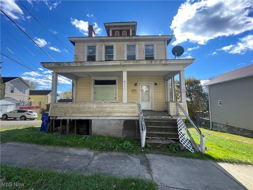 956 Bank St, East Liverpool, OH, 43920-2702 | Card Image