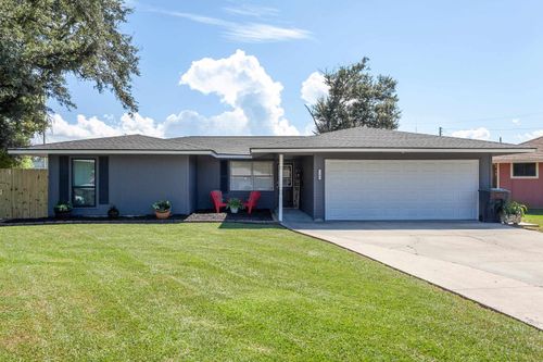 5308 W Groves Cir, Groves, TX, 77619-2936 | Card Image