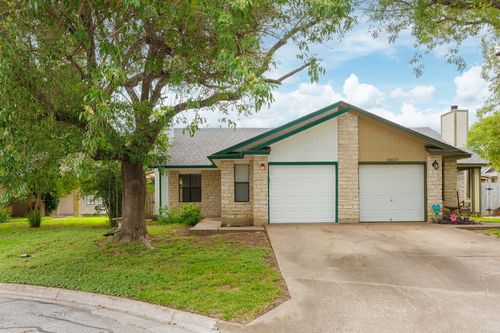16015 Stoneham Cir, Pflugerville, TX, 78660-2466 | Card Image