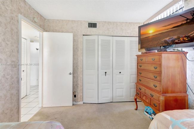 APT-101 - 9510 Seagrape Dr, Condo with 3 bedrooms, 2 bathrooms and null parking in Davie FL | Image 24
