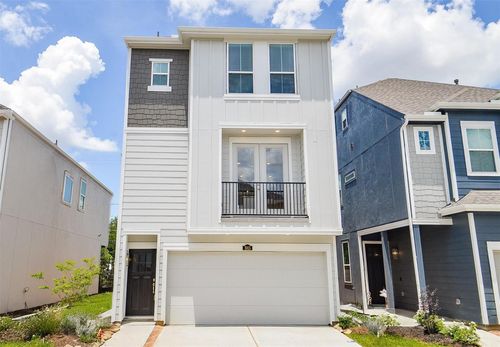 1915 Huntly Chase Dr, Houston, TX, 77080-2216 | Card Image
