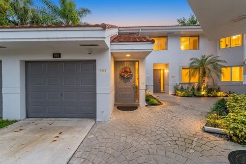 994 Nw 93rd Ave, Plantation, FL, 33324-6151 | Card Image
