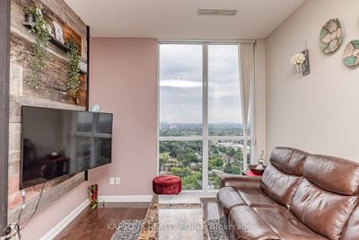 PH-105 - 5791 Yonge St, Condo with 2 bedrooms, 2 bathrooms and 1 parking in North York ON | Image 1