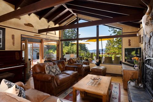 315 Bayview Rd, Lions Bay, BC, V7W3G7 | Card Image