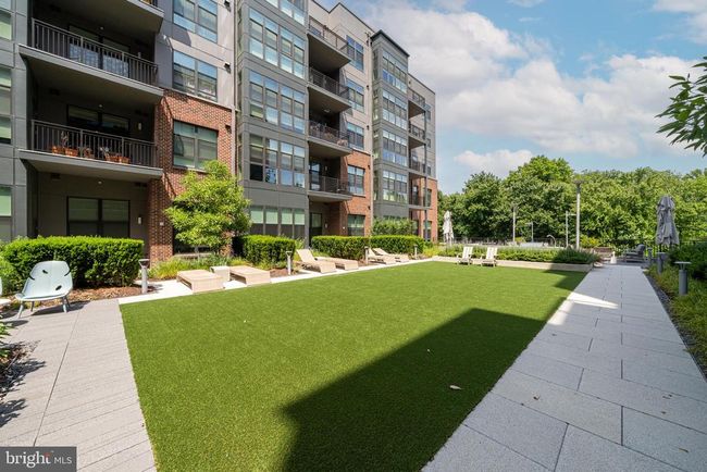 APT-102 - 1761 Old Meadow Rd, Condo with 2 bedrooms, 3 bathrooms and null parking in MCLEAN VA | Image 44