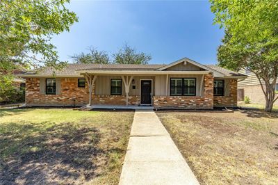 2635 Beechmont Drive, House other with 3 bedrooms, 2 bathrooms and null parking in Dallas TX | Image 1