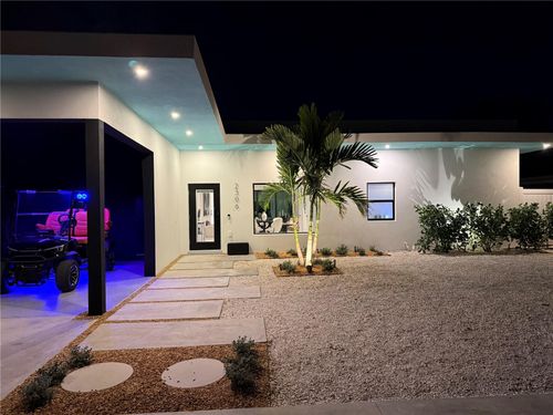 2306 Valencia Dr, SARASOTA, FL, 34239-5311 | Card Image