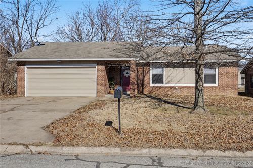 463 147th St, Glenpool, OK, 74033-4378 | Card Image