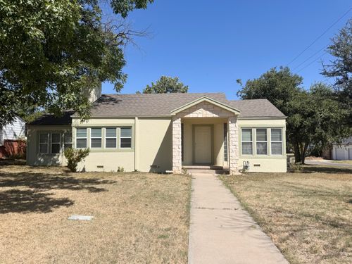 2102 Live Oak St, San Angelo, TX, 76901-3853 | Card Image