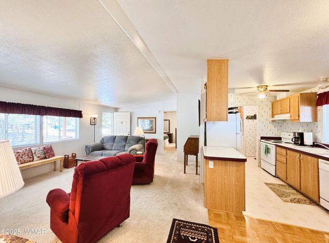 8 Living and Kitchen | Image 8