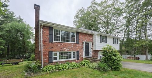 262 Daniels St, Franklin, MA, 02038-1004 | Card Image
