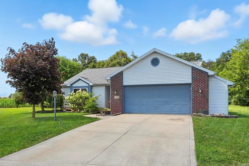 814 Baer Pass, Garrett, IN, 46738-9649 | Card Image