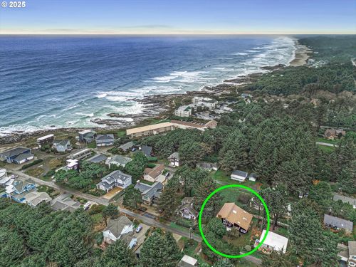 327 Lemwick Ln, Yachats, OR, 97498-8432 | Card Image